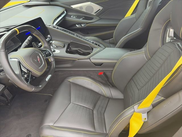 Used 2025 Chevrolet Corvette Z06 RWD image 11