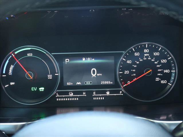 Used 2023 Kia Sorento EX AWD/4WD image 13