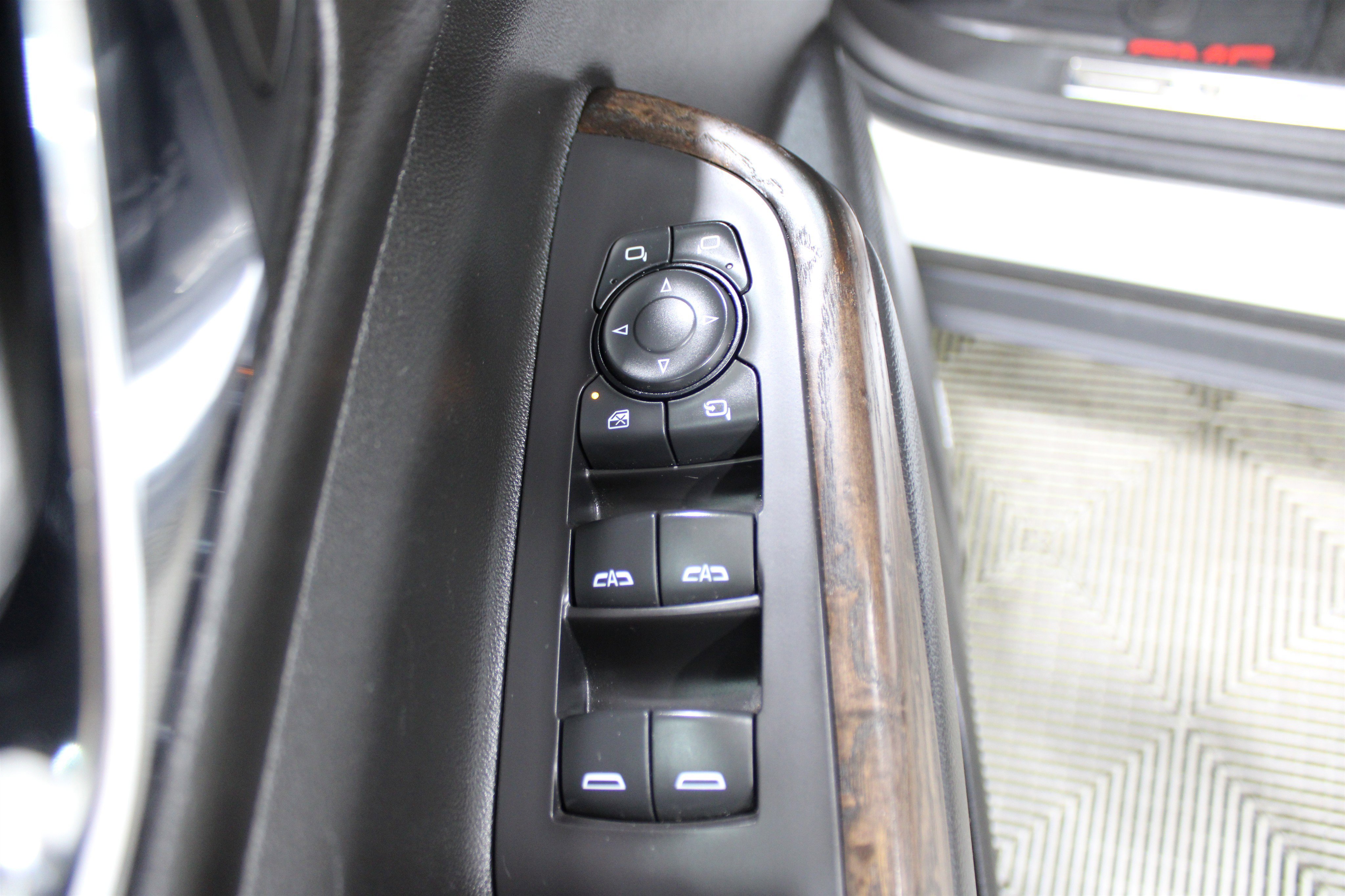 Used 2020 GMC Acadia Denali w/ Trailering Package image 7