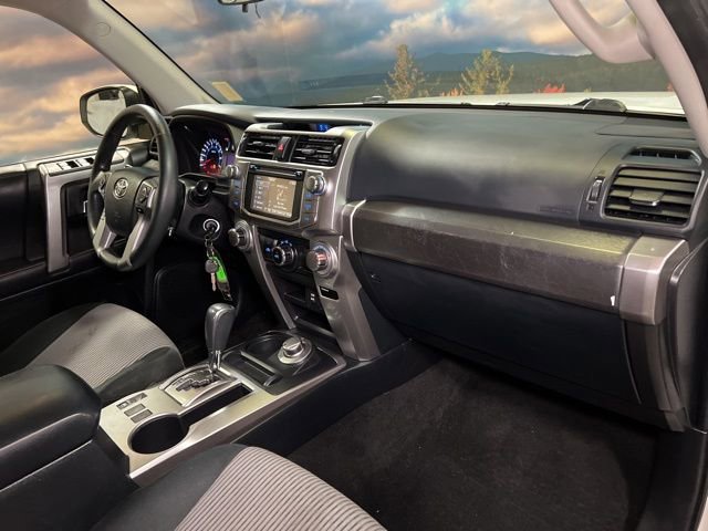 Used 2018 Toyota 4Runner SR5 image 64