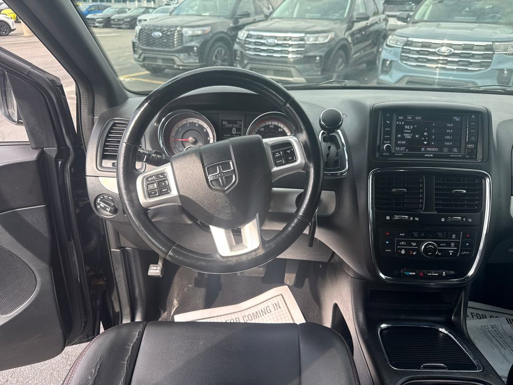 Used 2018 Dodge Grand Caravan GT FWD image 29
