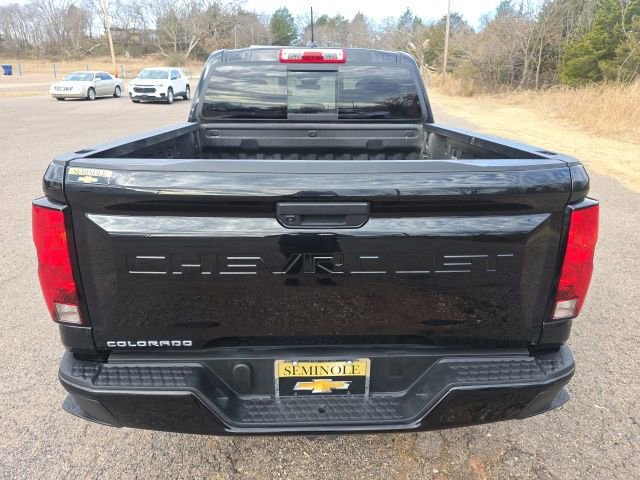 Used 2024 Chevrolet Colorado W/T w/ WT Convenience Package image 4