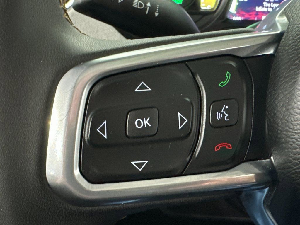 Used 2024 Jeep Wrangler Sahara 4xe image 5