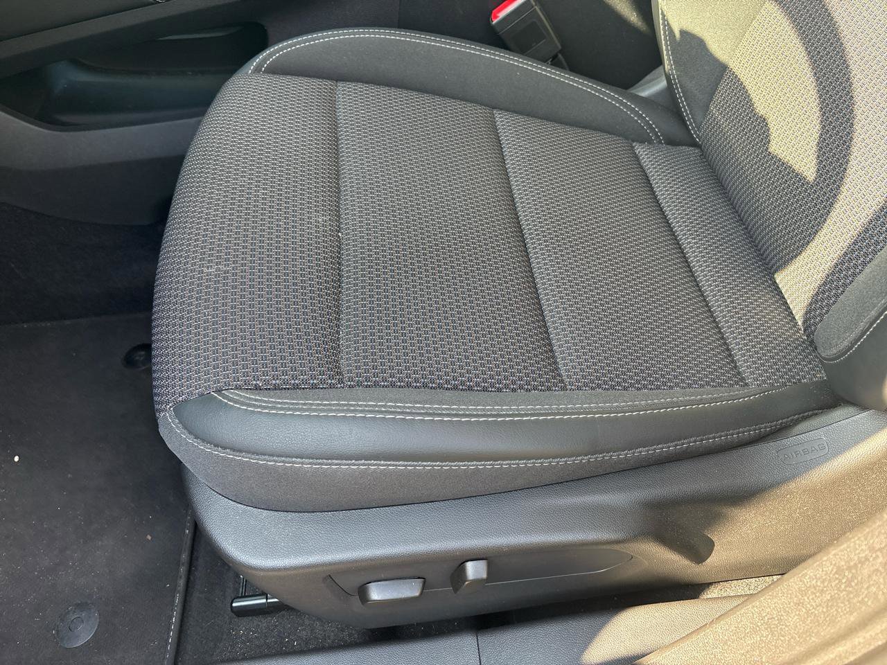 Used 2022 Buick Envision Preferred AWD/4WD image 8