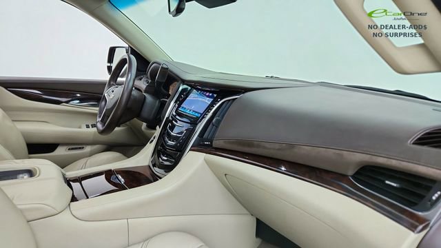 Used 2015 Cadillac Escalade Luxury RWD image 20