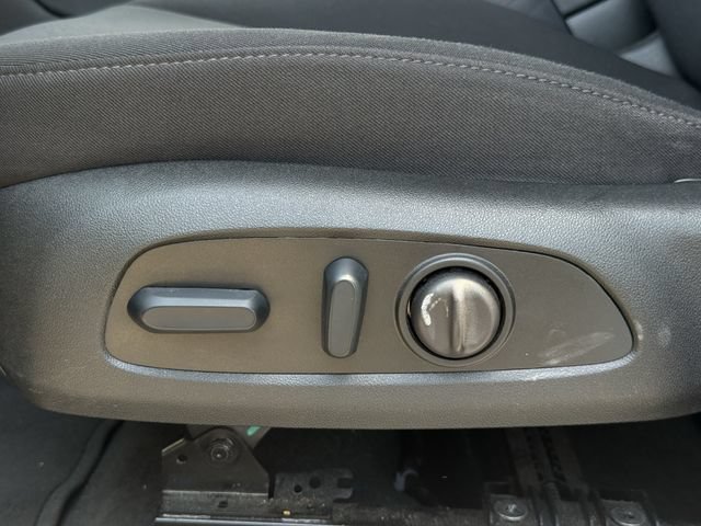 Used 2025 Chevrolet Malibu LT FWD image 27