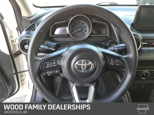 Used 2019 Toyota Yaris L image 13