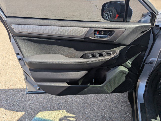 Used 2019 Subaru Outback 2.5i Premium w/ Popular Package #2 image 9