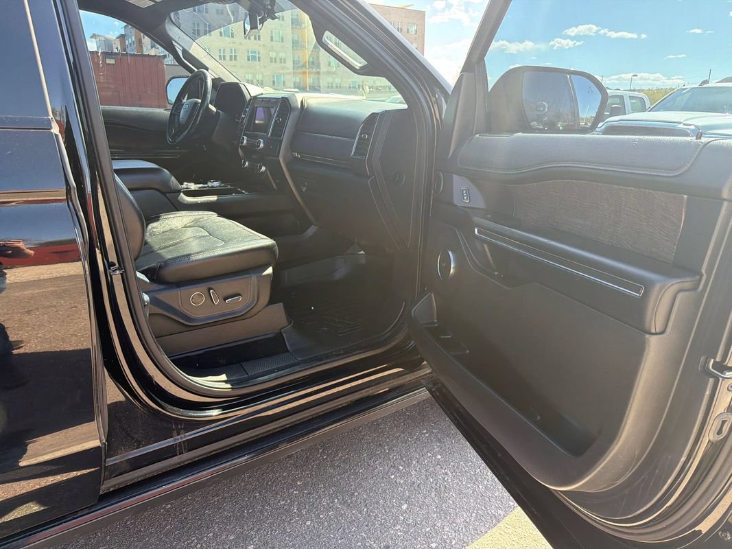 Used 2019 Ford Expedition Max Limited AWD/4WD image 19