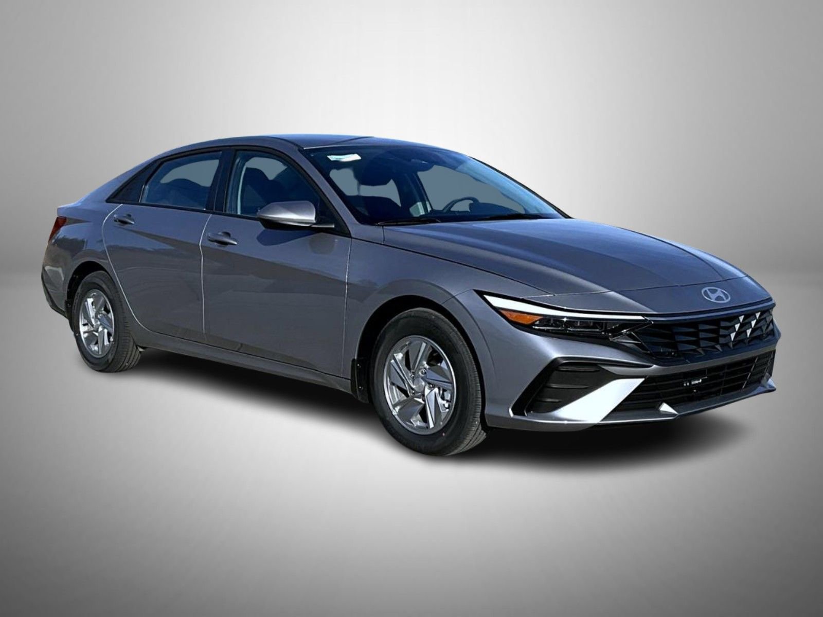 New 2026 Hyundai Elantra SE image 3
