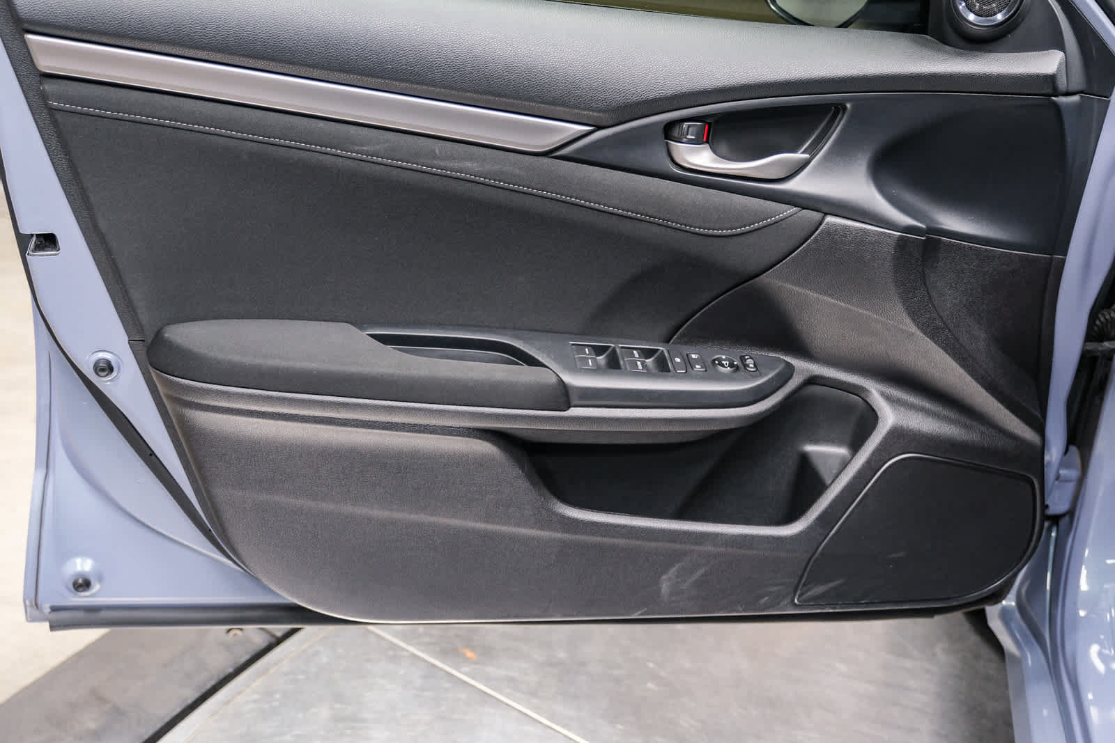 Used 2019 Honda Civic EX image 27