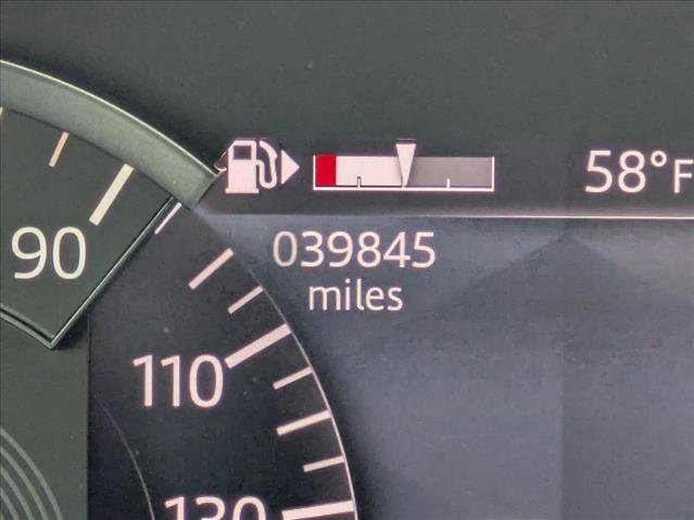 Used 2023 Land Rover Range Rover Velar R-Dynamic S image 11