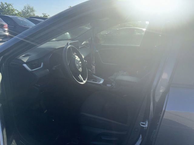 Used 2023 Toyota RAV4 LE AWD/4WD image 8
