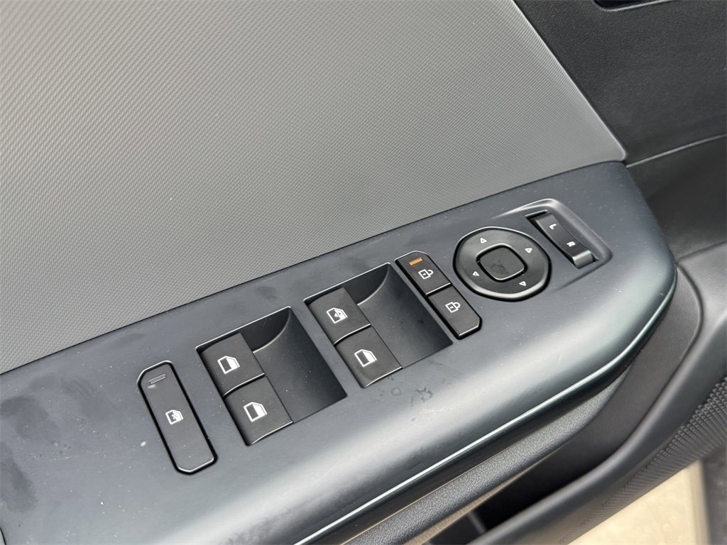New 2025 Kia K4 LXS image 16