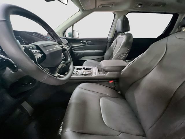 New 2027 Kia Carnival SX w/ Dark Edition Package FWD image 22