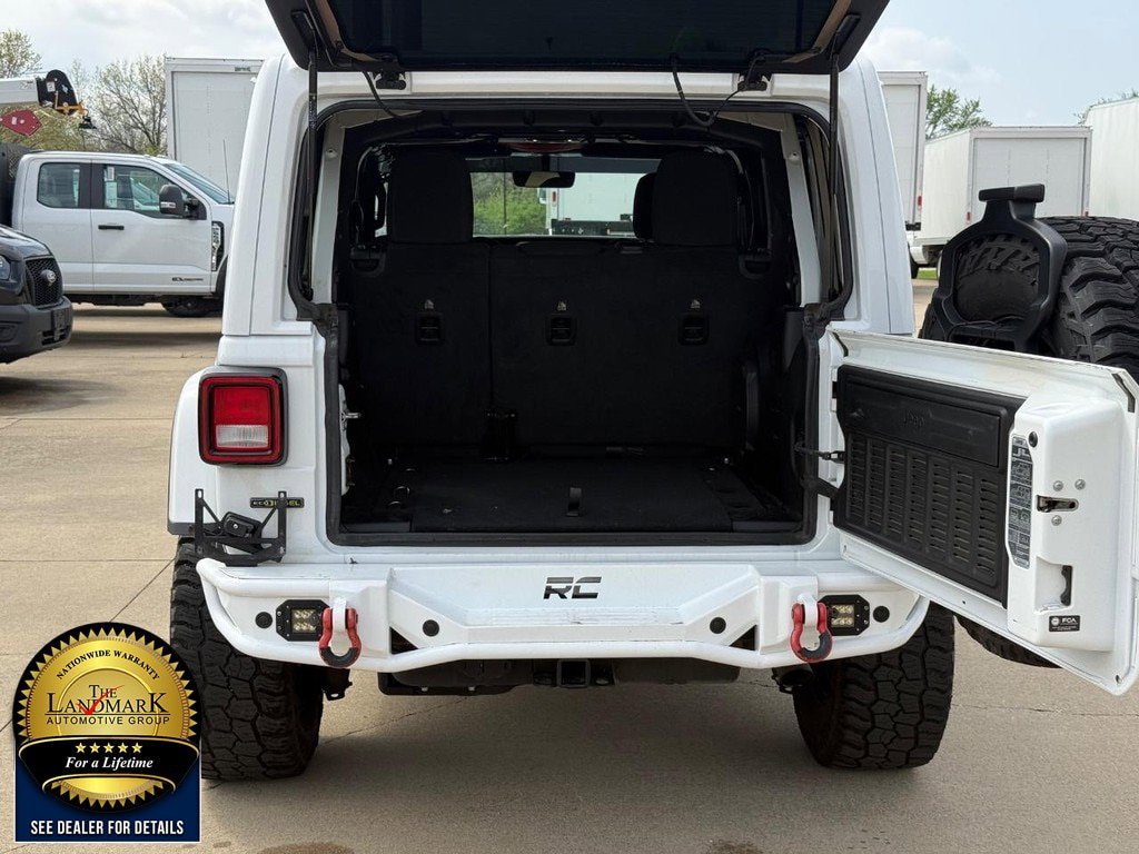 Used 2021 Jeep Wrangler Unlimited Rubicon AWD/4WD image 18