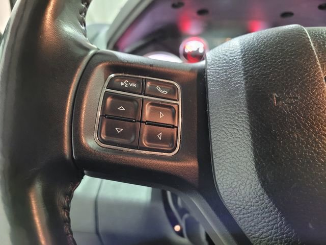 Used 2018 RAM 1500 Classic SLT w/ Luxury Group image 33