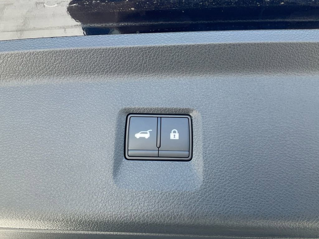 Used 2024 INFINITI QX60 Pure w/ Cargo Package image 10