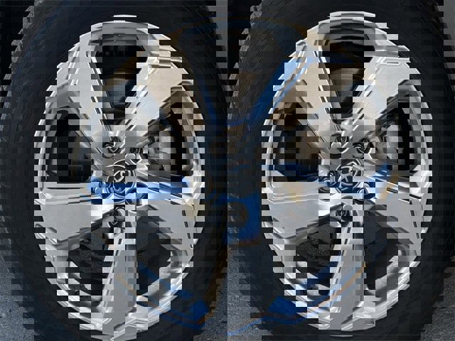 Used 2020 Toyota RAV4 Limited image 11