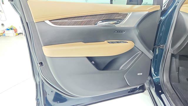 Used 2024 Cadillac XT6 Sport w/ Platinum Package image 21