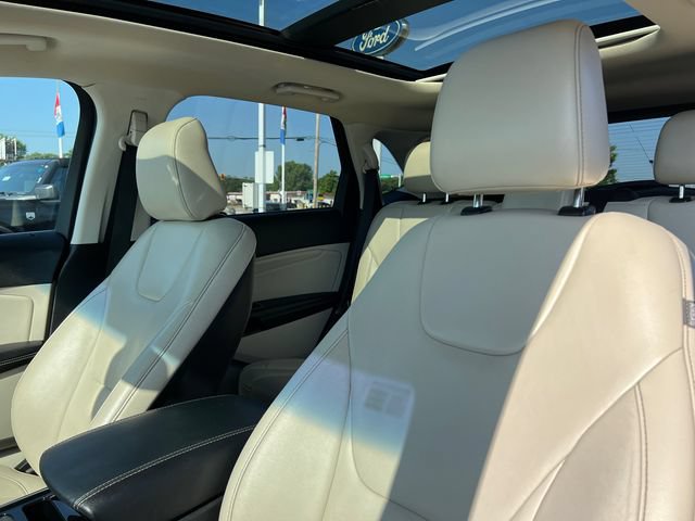 Certified 2020 Ford Edge Titanium w/ Class II Trailer Tow Package AWD/4WD image 23