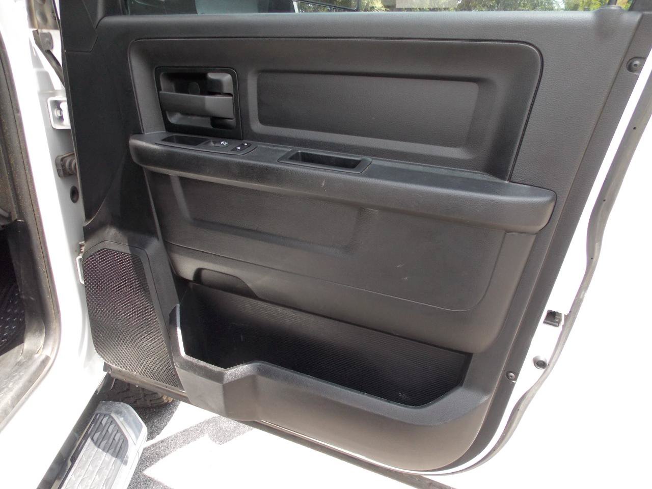 Used 2022 RAM 2500 Tradesman w/ Chrome Appearance Group AWD/4WD image 23