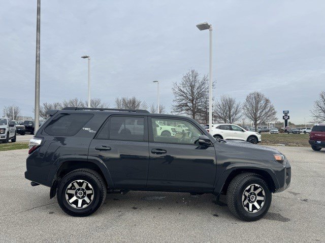 Used 2024 Toyota 4Runner TRD Off-Road Premium image 10