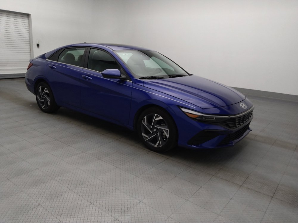 Used 2025 Hyundai Elantra SEL FWD image 11
