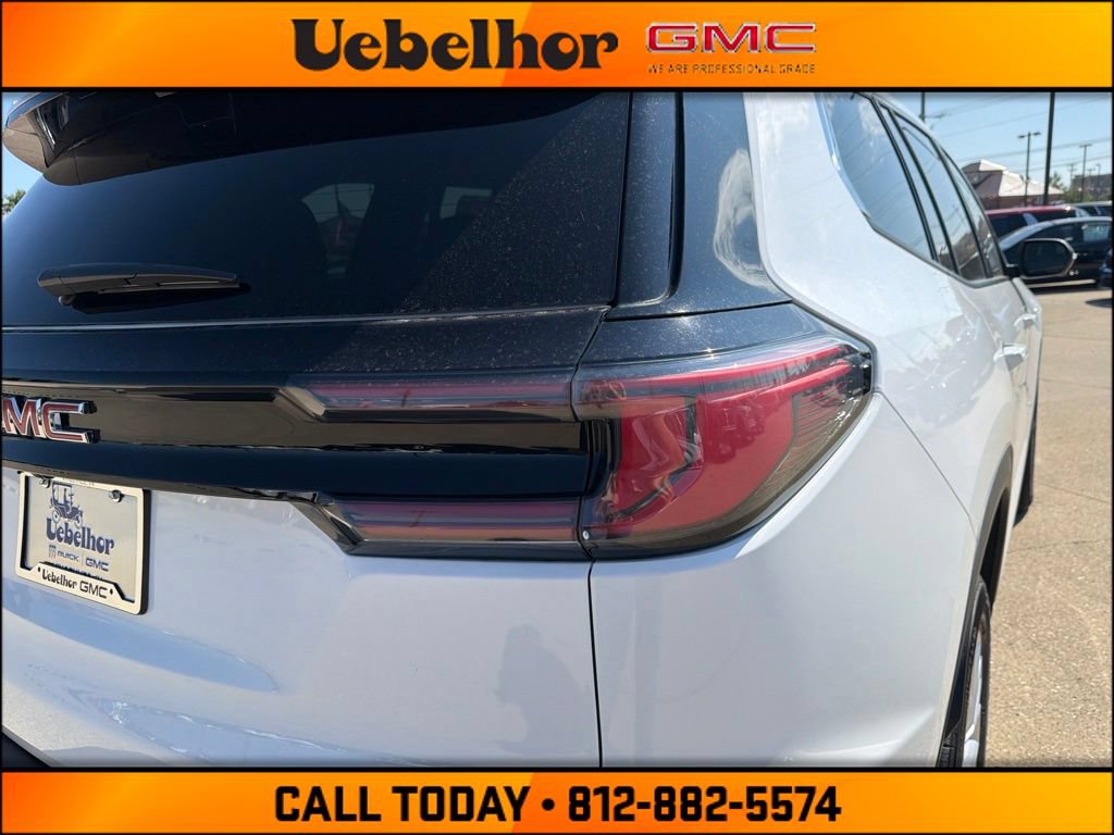 New 2026 GMC Acadia Elevation w/ Elevation Premium Package AWD/4WD image 11