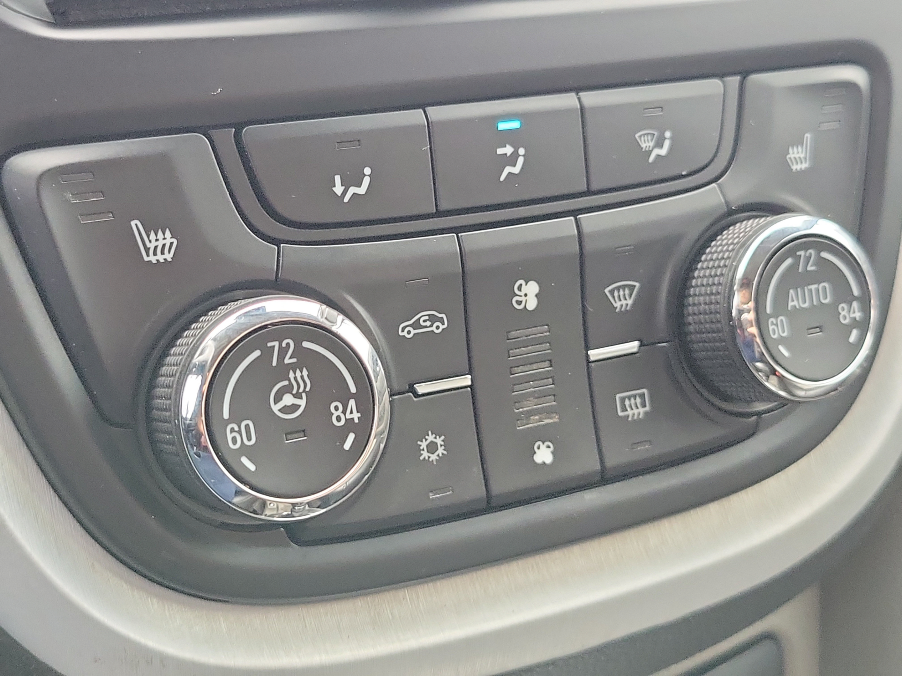 Used 2014 Buick Encore Leather FWD image 28
