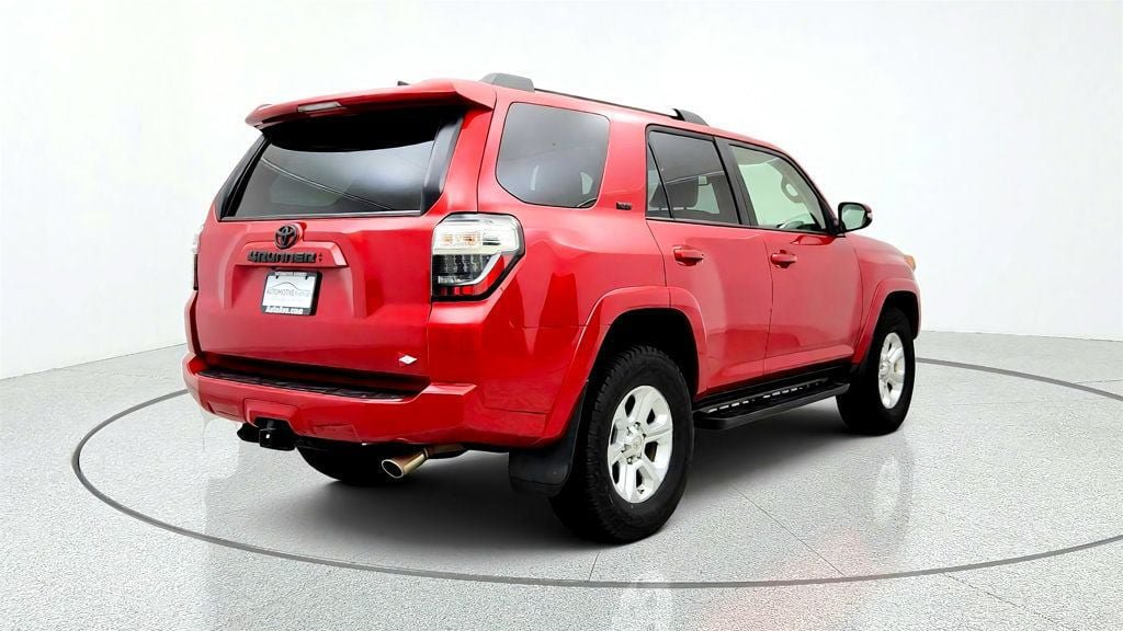 Used 2021 Toyota 4Runner SR5 Premium w/ Moonroof Package AWD/4WD image 5