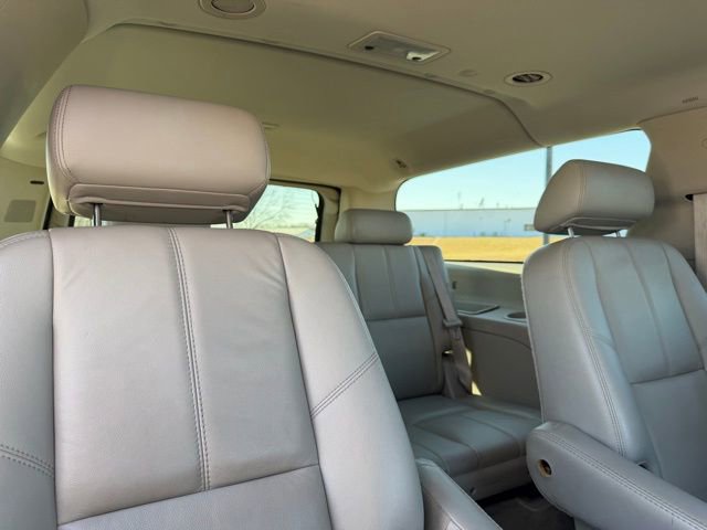 Used 2008 Chevrolet Suburban LTZ w/ LTZ Preferred Equipment Group image 14