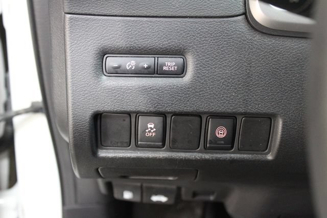 Used 2021 Nissan Murano S FWD image 14