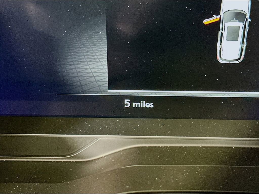 New 2025 Nissan Pathfinder Platinum w/ Black Appearance Package image 17