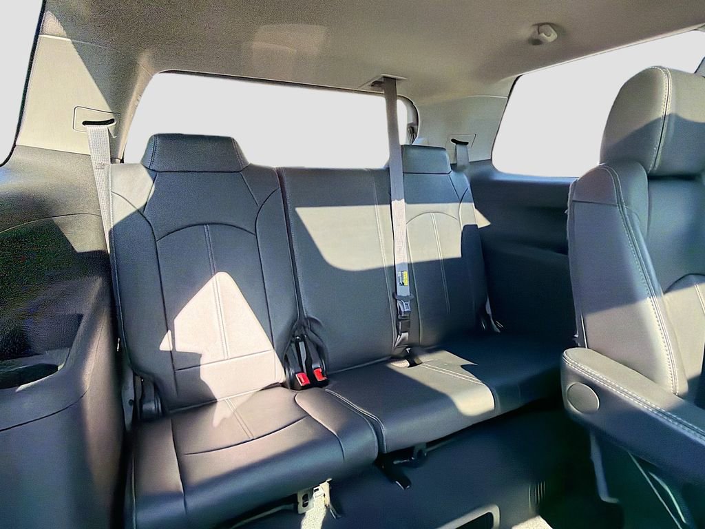 Used 2015 GMC Acadia SLT w/ Open Road Package image 29