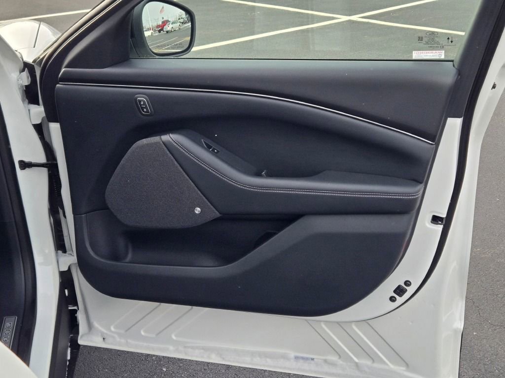 Used 2021 Ford Mustang Mach-E Premium image 6