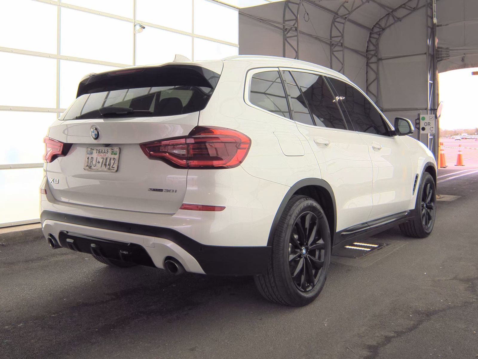 Used 2019 BMW X3 sDrive30i w/ Premium Package image 8