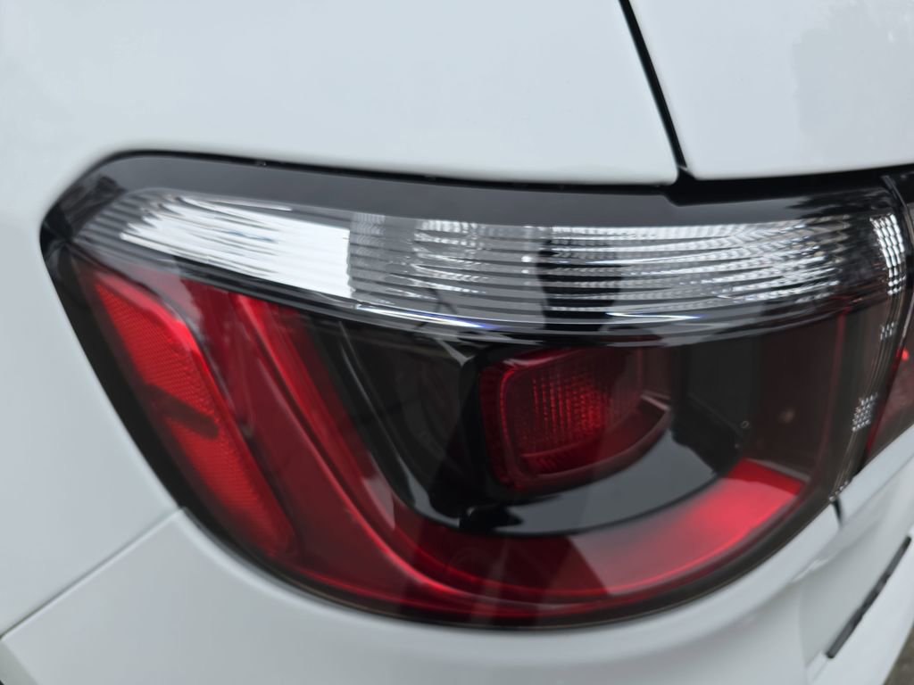 New 2026 Jeep Compass Latitude image 34