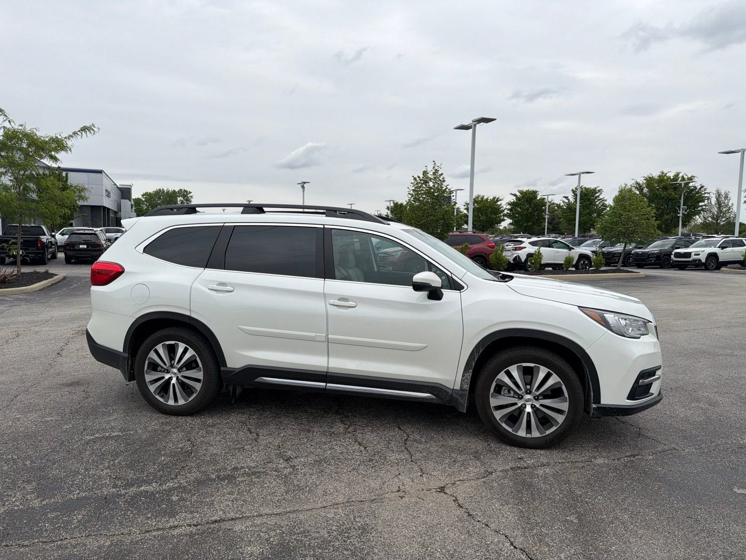 Certified 2021 Subaru Ascent Limited w/ Technology Package AWD/4WD image 9