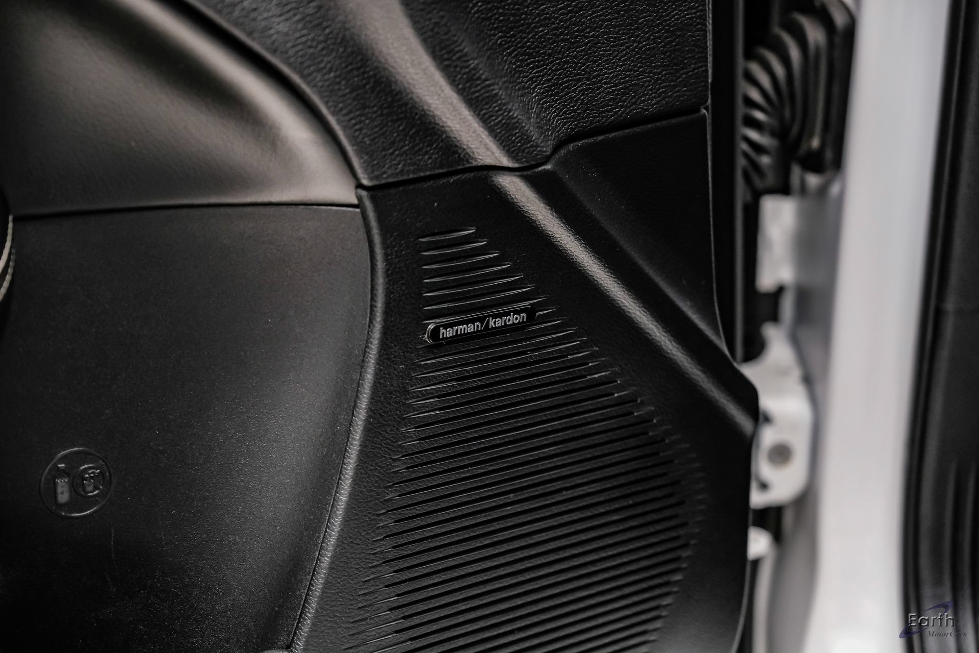 Used 2018 Dodge Challenger SRT Hellcat RWD image 97