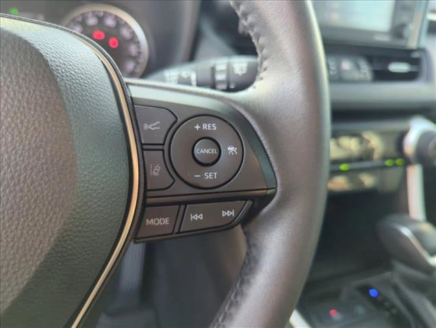 Certified 2022 Toyota RAV4 XLE Premium AWD/4WD image 17