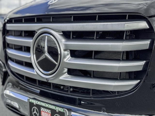 New 2026 Mercedes-Benz GLS 450 4MATIC image 12