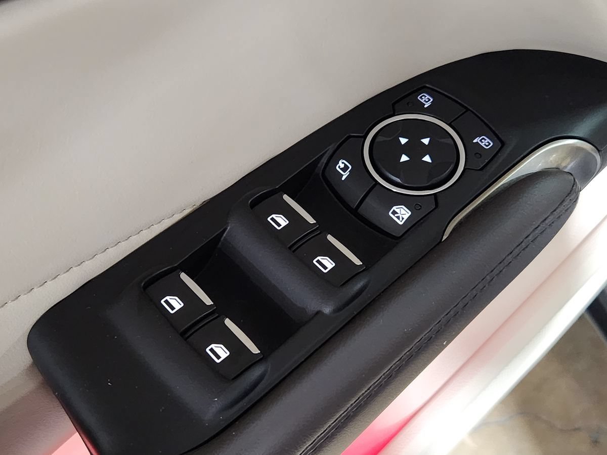 Used 2019 Lincoln MKC Reserve w/ MKC Technology Package FWD image 40