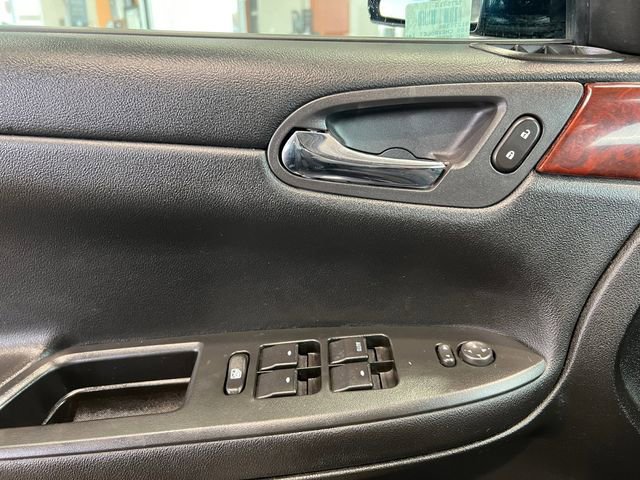 Used 2009 Chevrolet Impala LS FWD image 15