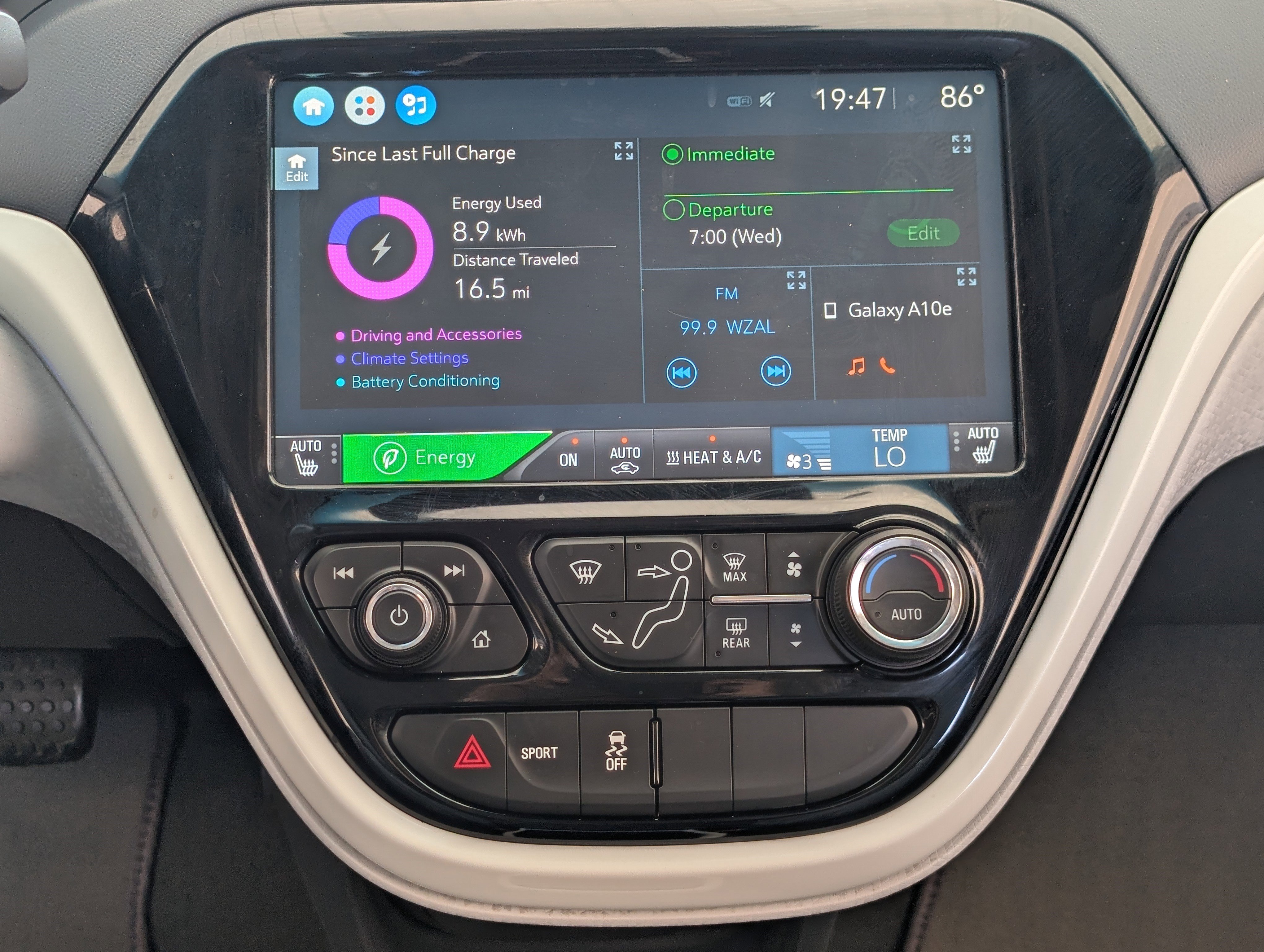 Used 2017 Chevrolet Bolt Premier w/ Driver Confidence II Package image 25