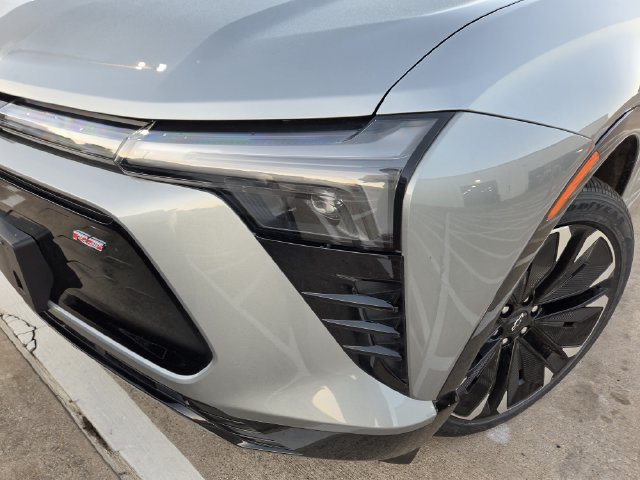 Used 2024 Chevrolet Blazer EV RS AWD/4WD image 8