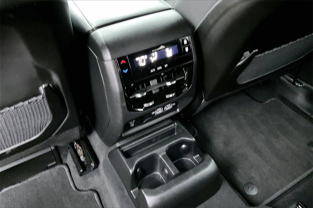 Used 2025 Jeep Grand Cherokee L Laredo w/ Luxury Tech Group I image 35