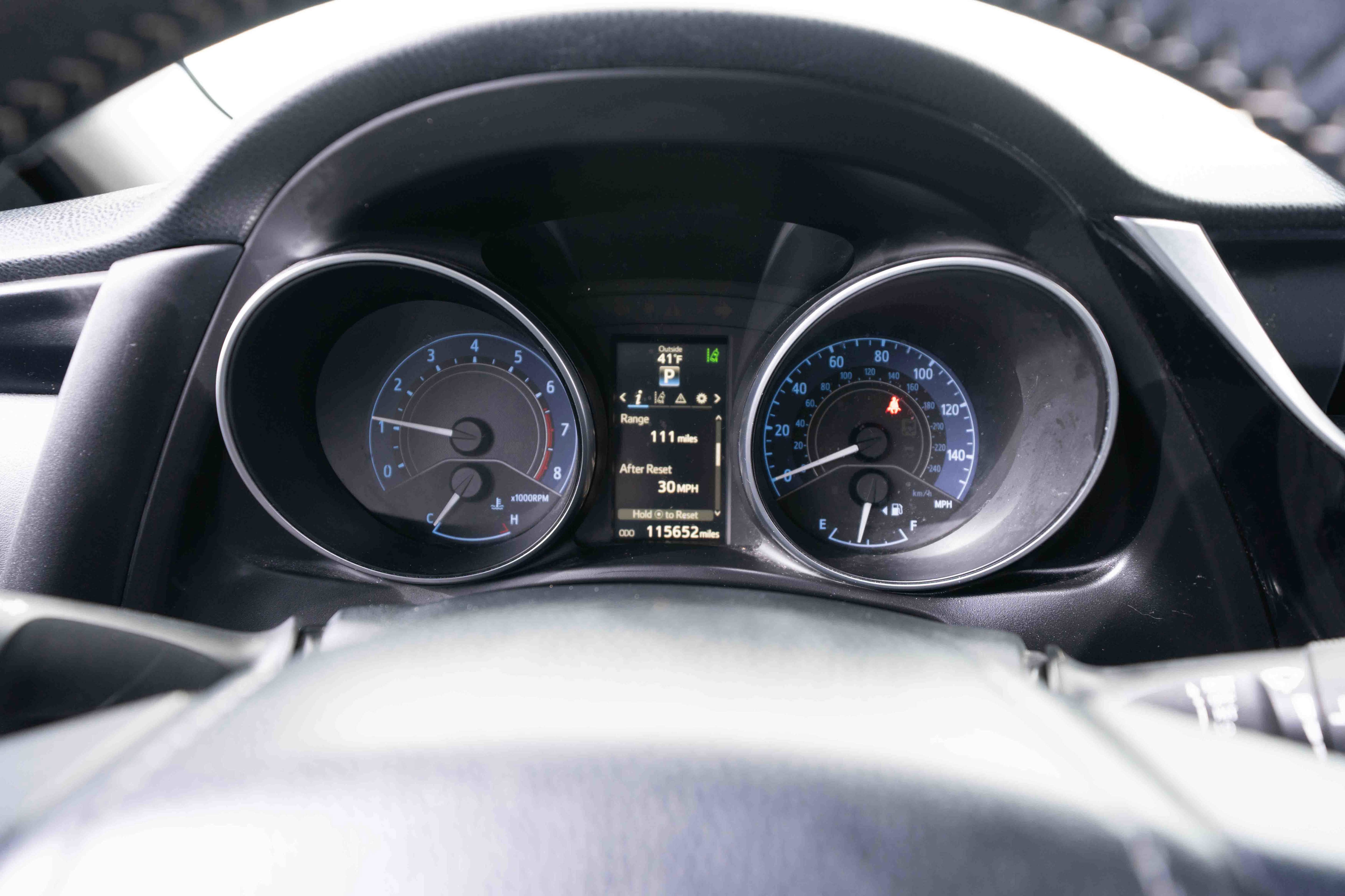 Used 2018 Toyota Corolla iM image 16