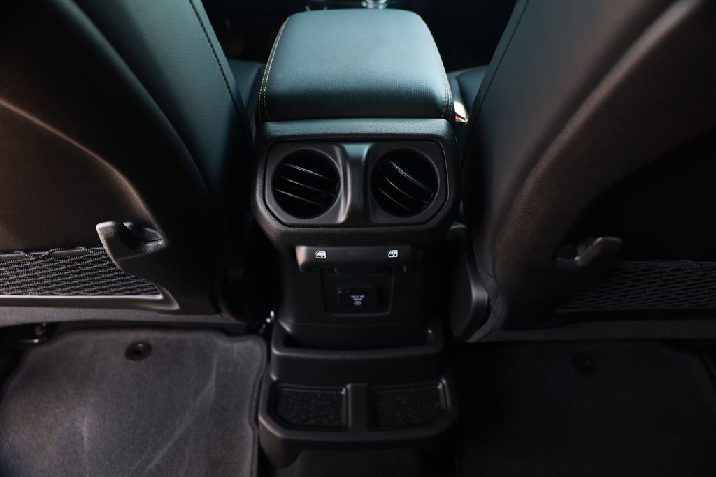 New 2026 Jeep Wrangler Unlimited Sahara AWD/4WD image 30