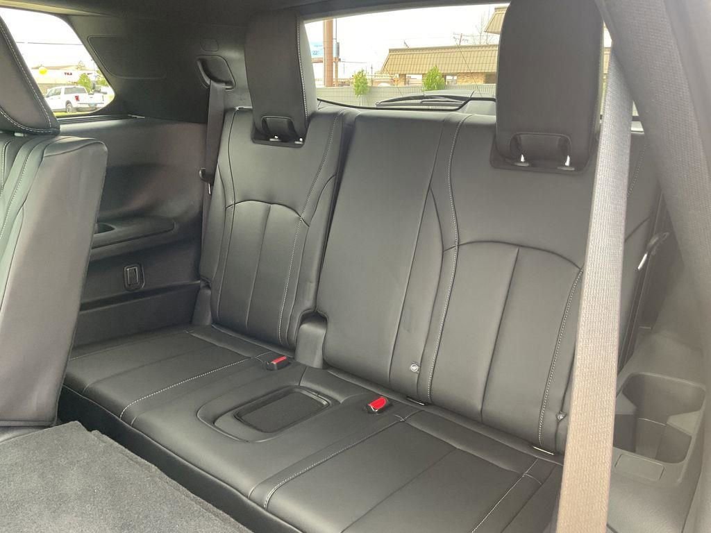 Used 2025 INFINITI QX60 Luxe w/ Black Edition image 20